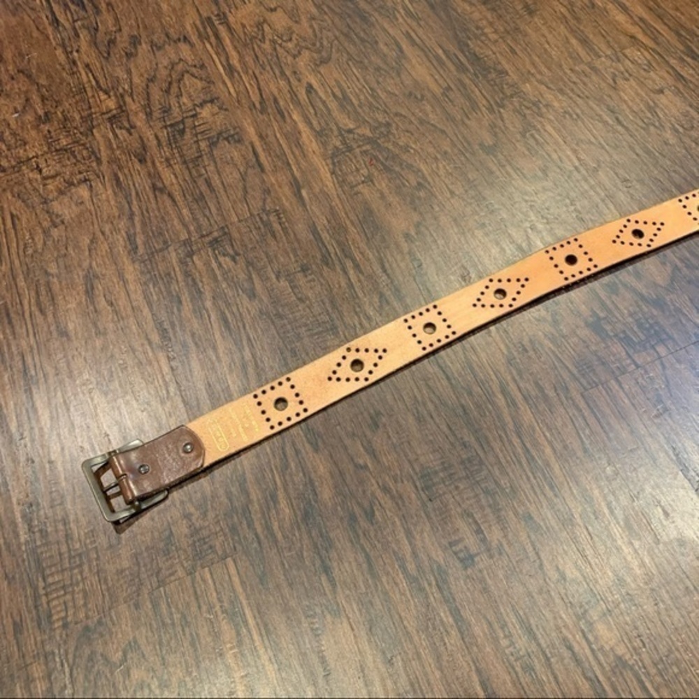 Brown Leather Belt with Brass Hardware Size Medium - Picture 7 of 14